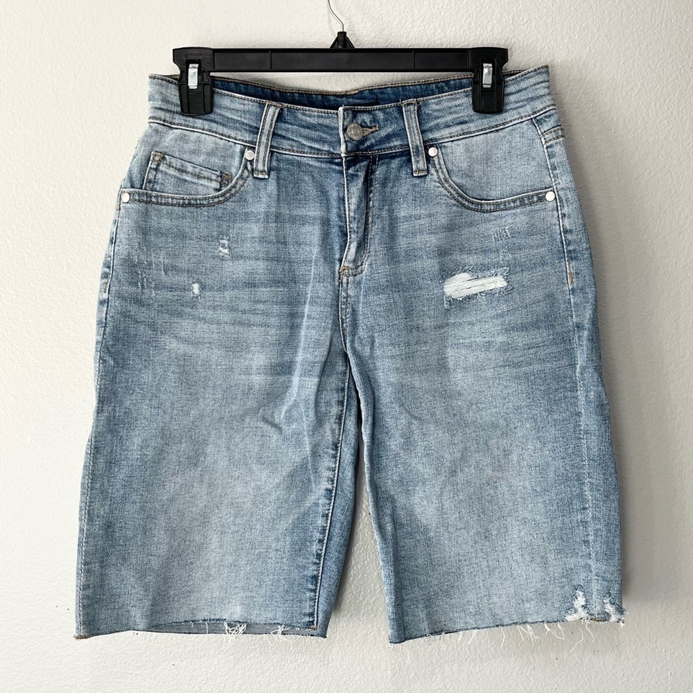 BUFFALO- Light Washed Blue Denim Jean Shorts Mid Rise Size 4/27